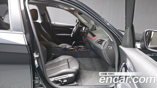 BMW 1 Series (F20) 118d Sport 5Door 2018 — фото 11