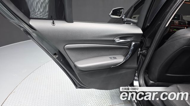 BMW 1 Series (F20) 118d Sport 5Door 2018 — фото 25