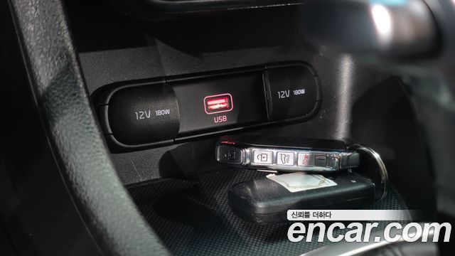 Kia Sportage The Bold Gasoline Prestige Gravity 2021 — фото 13