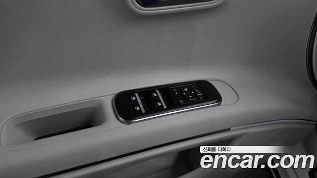 Hyundai Grandeur (GN7) 2.5 Gasoline  2WD Premium 2027 — фото 30