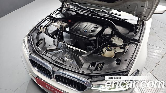 BMW 5 Series (G30) 520d xDrive M Sport Package 2018 — фото 6