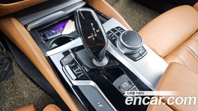 BMW 5 Series (G30) 520d xDrive M Sport Package 2018 — фото 9
