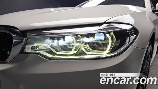 BMW 5 Series (G30) 520d xDrive M Sport Package 2018 — фото 22