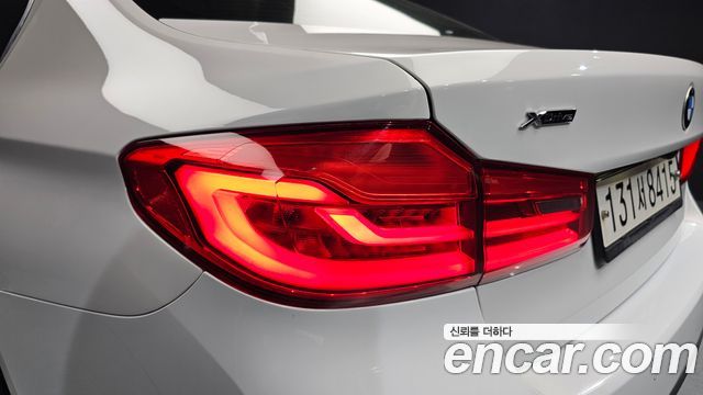 BMW 5 Series (G30) 520d xDrive M Sport Package 2018 — фото 23