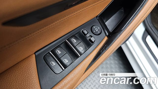 BMW 5 Series (G30) 520d xDrive M Sport Package 2018 — фото 28