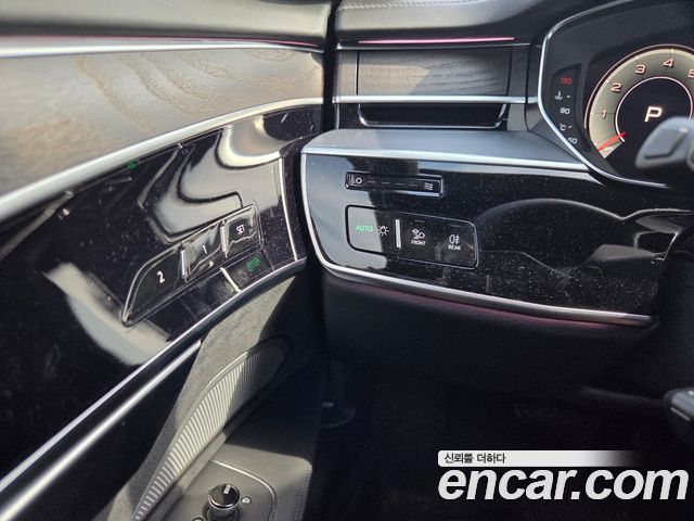 Audi A8 (D5) 55 TFSI Quattro Premium LWB 2023 — фото 6