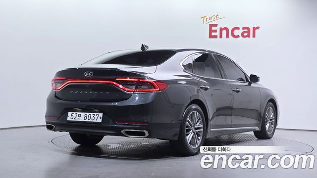 Hyundai Grandeur (IG) 2.4 Premium 2018 — фото 2
