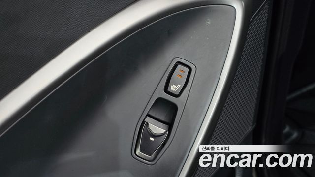 Hyundai Maxcruise Gas 3.3 4WD Exclusive 2017 — фото 32