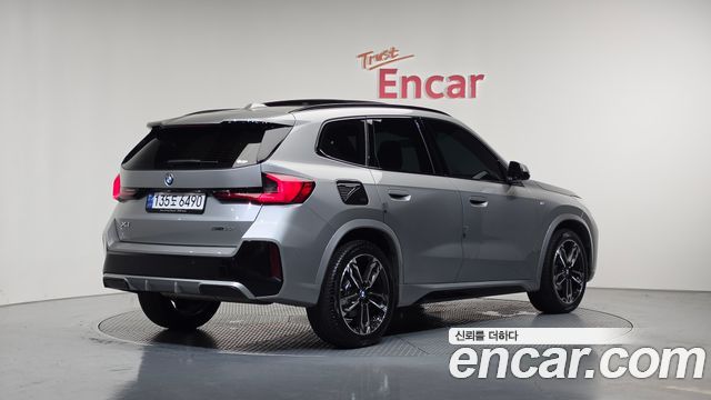BMW X1 (U11) sDrive 20i M Sport 2023 — фото 2