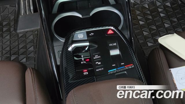 BMW X1 (U11) sDrive 20i M Sport 2023 — фото 9