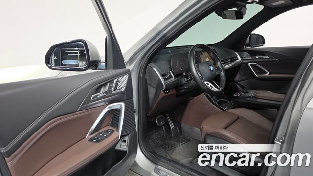 BMW X1 (U11) sDrive 20i M Sport 2023 — фото 10