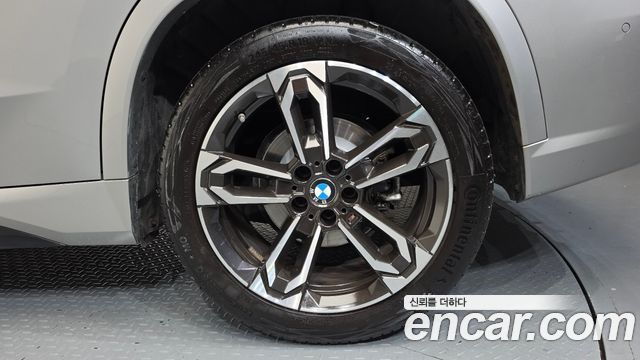BMW X1 (U11) sDrive 20i M Sport 2023 — фото 21
