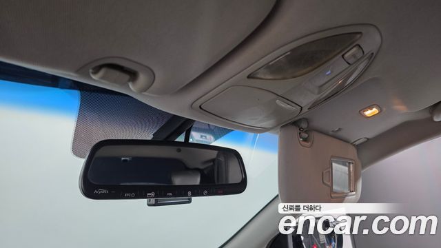 Hyundai Santa Fe (DM) Diesel(e-VGT) 2.0 2WD Premium 2013 — фото 16