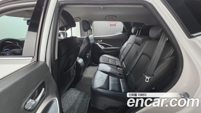 Hyundai Santa Fe (DM) Diesel(e-VGT) 2.0 2WD Premium 2013 — фото 17