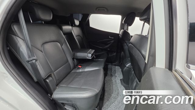 Hyundai Santa Fe (DM) Diesel(e-VGT) 2.0 2WD Premium 2013 — фото 19