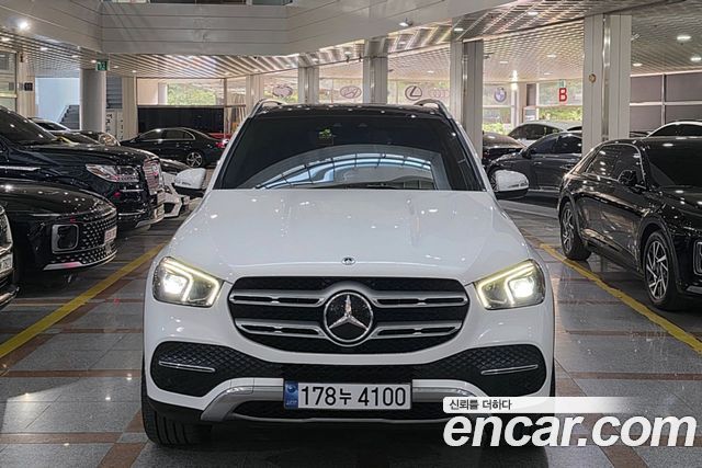 Mercedes-Benz GLE-Class (W167) GLE300d 4MATIC 2021 — фото 3