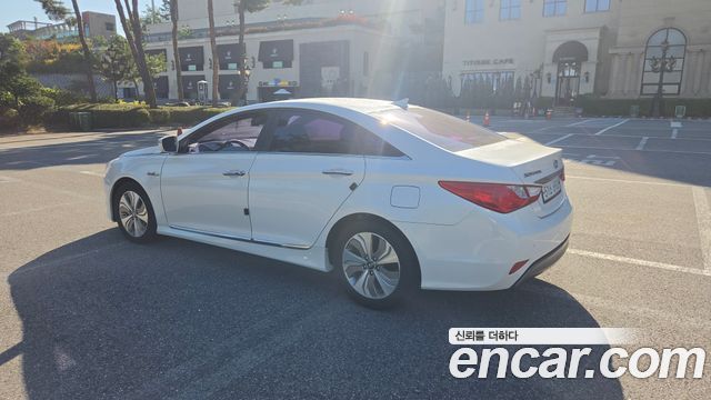 Hyundai Sonata Hybrid 2.0 Modern 2014 — фото 4