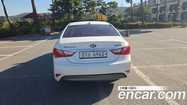 Hyundai Sonata Hybrid 2.0 Modern 2014 — фото 5