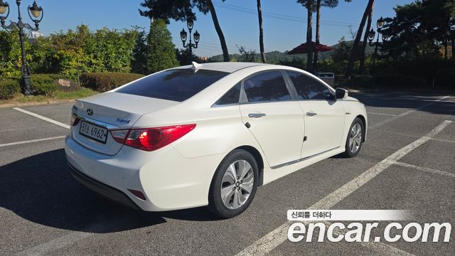 Hyundai Sonata Hybrid 2.0 Modern 2014 — фото 6