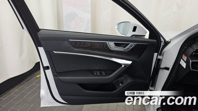 Audi A6 (C8) 40 TDI Premium 2023 — фото 24