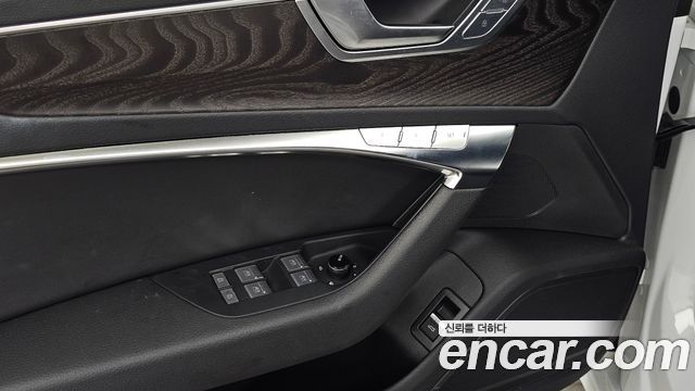 Audi A6 (C8) 40 TDI Premium 2023 — фото 31