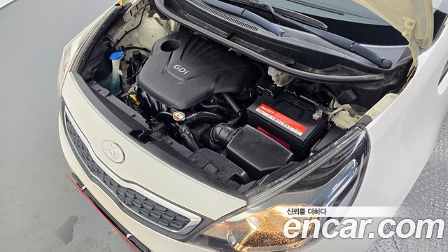 Kia Pride 1.6 GDI Sedan Luxury 2013 — фото 6