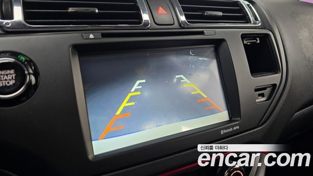 Kia Pride 1.6 GDI Sedan Luxury 2013 — фото 16