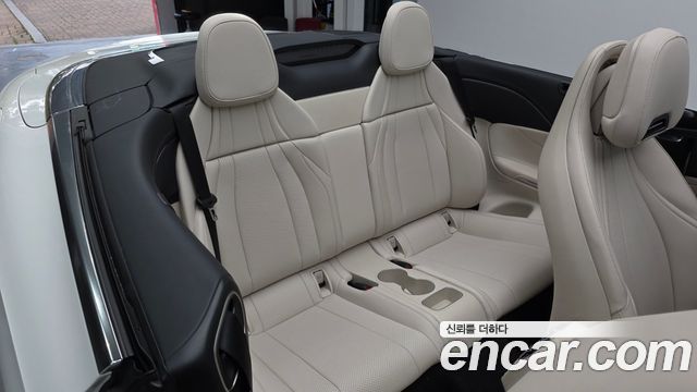 Mercedes-Benz CLE-Class (C236) CLE200 Cabriolet 2026 — фото 12