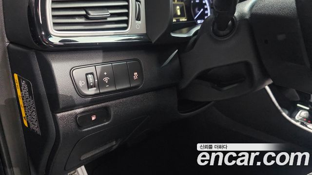 Kia Niro Prestige 2017 — фото 17