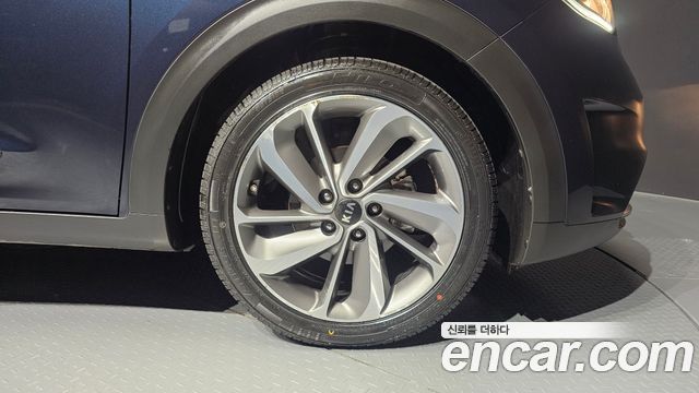 Kia Niro Prestige 2017 — фото 21