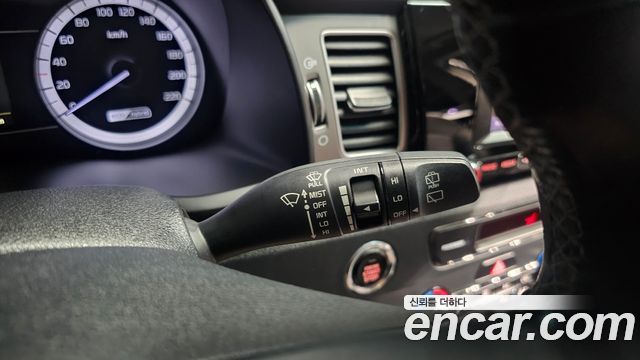 Kia Niro Prestige 2017 — фото 30
