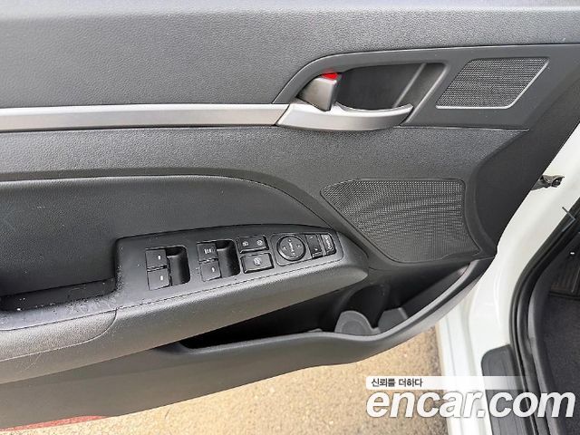 Hyundai Avante (AD) 1.6 GDI Value Plus 2017 — фото 16