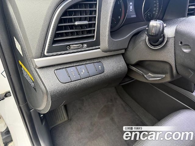 Hyundai Avante (AD) 1.6 GDI Value Plus 2017 — фото 17