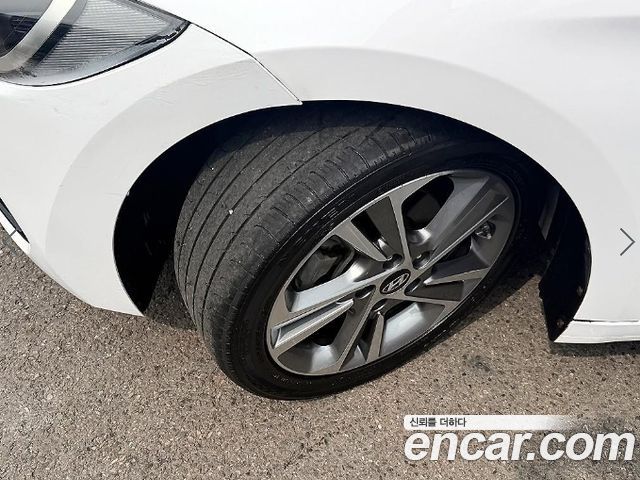 Hyundai Avante (AD) 1.6 GDI Value Plus 2017 — фото 23