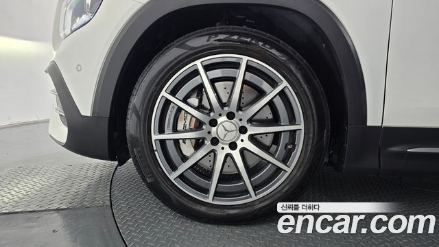 Mercedes-Benz GLB-Class (X247) AMG GLB35 4MATIC 2023 — фото 5