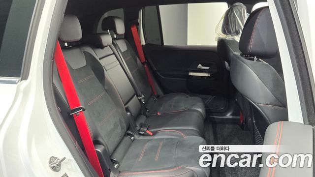 Mercedes-Benz GLB-Class (X247) AMG GLB35 4MATIC 2023 — фото 11