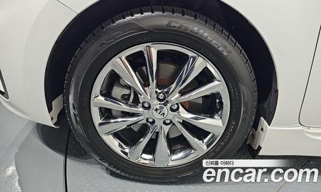 Kia Carnival Gasoline 7-Seater Hi-Limousine President 2019 — фото 5
