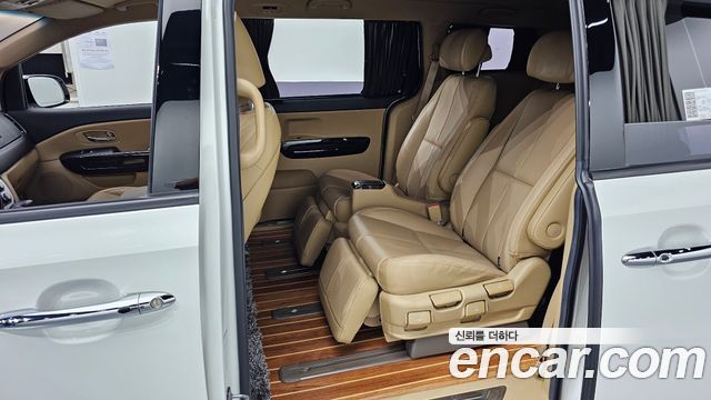 Kia Carnival Gasoline 7-Seater Hi-Limousine President 2019 — фото 11