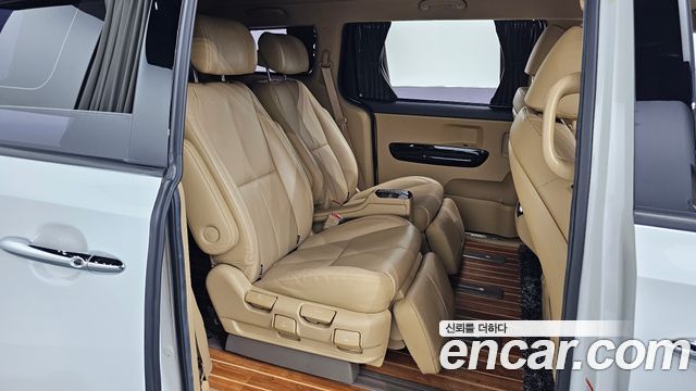 Kia Carnival Gasoline 7-Seater Hi-Limousine President 2019 — фото 26