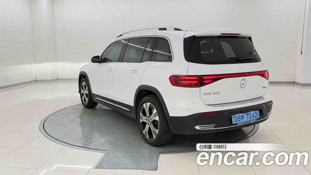 Mercedes-Benz EQB (X243) EQB300 4MATIC Progressive 2026 — фото 4