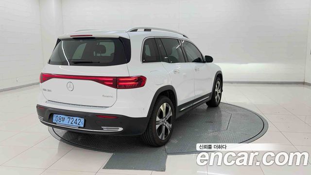 Mercedes-Benz EQB (X243) EQB300 4MATIC Progressive 2026 — фото 6