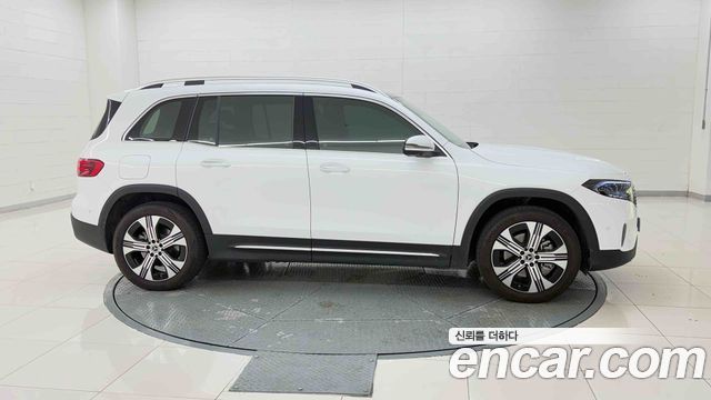 Mercedes-Benz EQB (X243) EQB300 4MATIC Progressive 2026 — фото 7