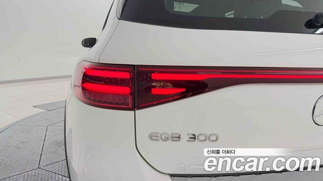 Mercedes-Benz EQB (X243) EQB300 4MATIC Progressive 2026 — фото 16