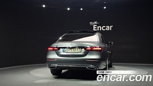 Mercedes-Benz E-Class (W213) E450 4MATIC Exclusive 2021 — фото 4