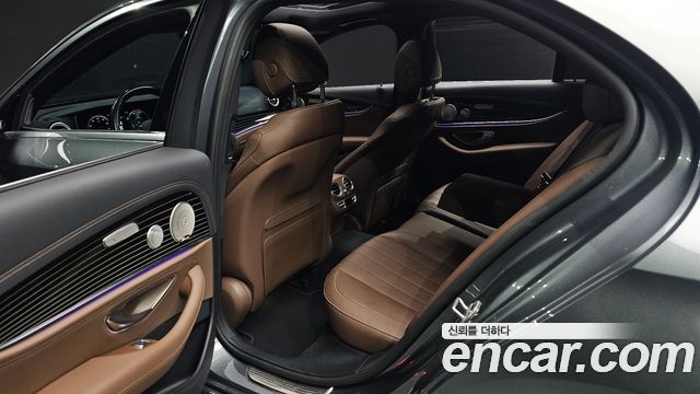 Mercedes-Benz E-Class (W213) E450 4MATIC Exclusive 2021 — фото 12