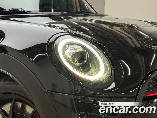 MINI Cooper S Convertible JCW 3rd 2019 — фото 2