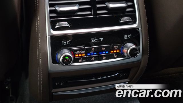 BMW 7 Series (G11) 740Li xDrive M Sport Package 2021 — фото 40
