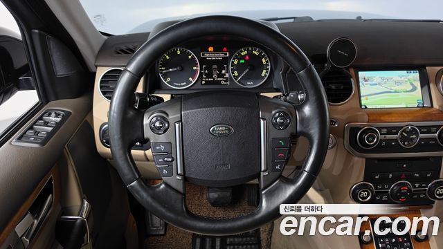 Land Rover Discovery 4 3.0 SDV6 HSE 2014 — фото 13