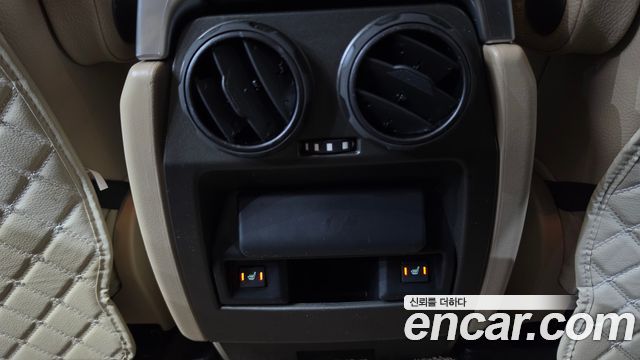 Land Rover Discovery 4 3.0 SDV6 HSE 2014 — фото 16