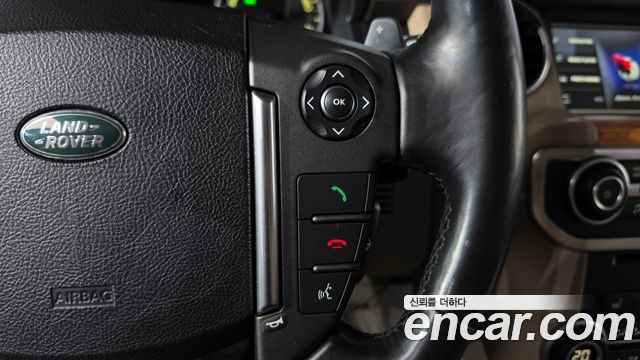 Land Rover Discovery 4 3.0 SDV6 HSE 2014 — фото 17